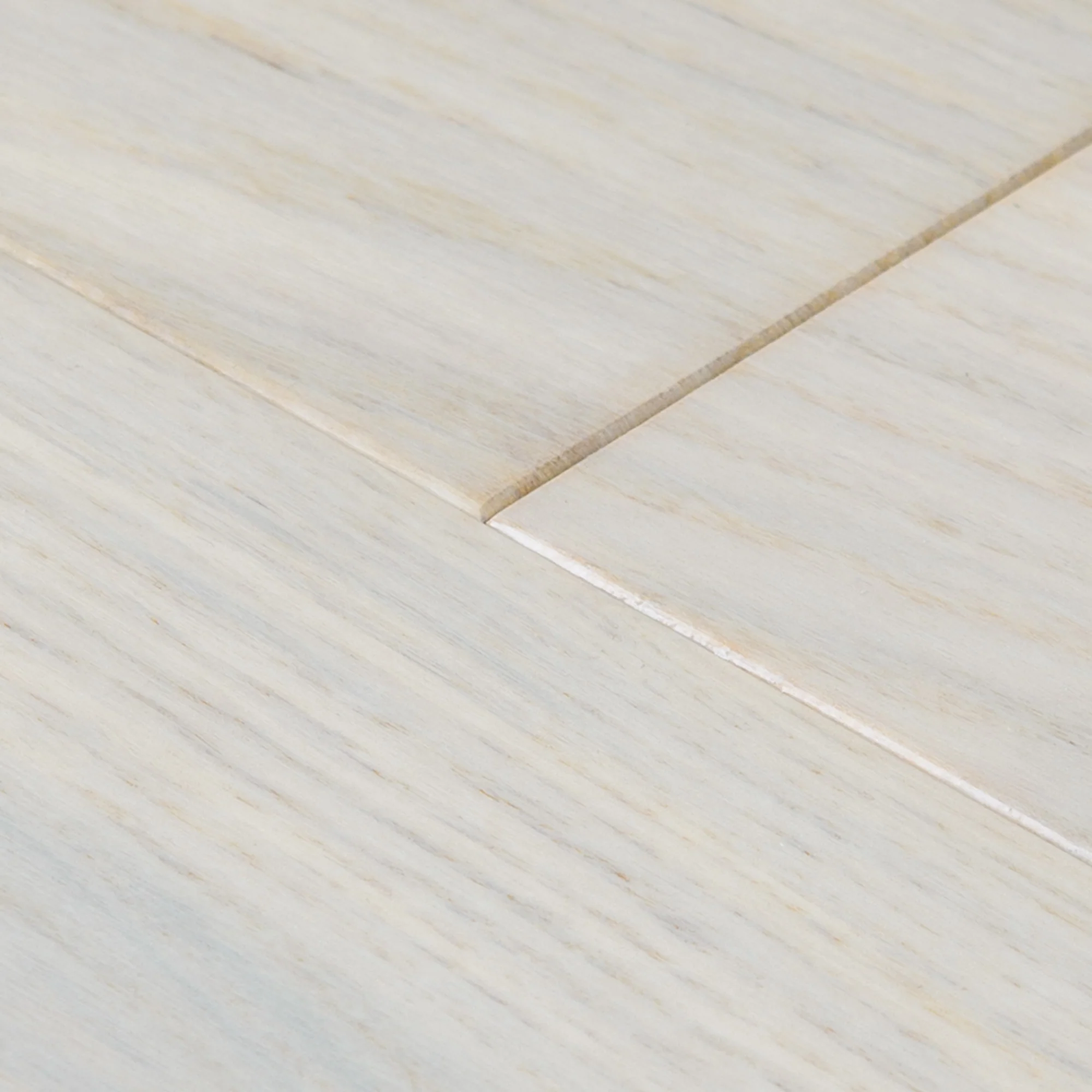 Ivory Oak - 14mm Wide UV Lacquered Engineered Real Wood Flooring - Image 4