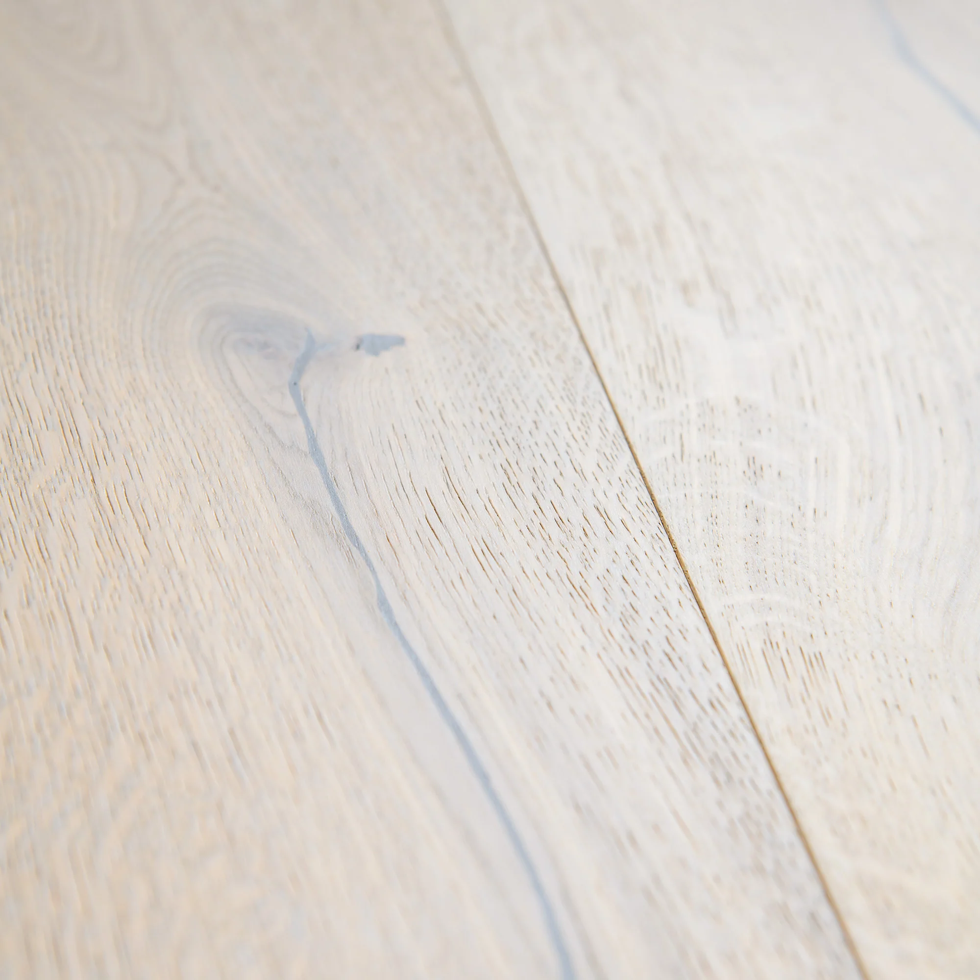 Julia Oak - 14mm Light Brushed 5G Click Engineered Real Wood Flooring (EOCL14x194JUL) - Image 4