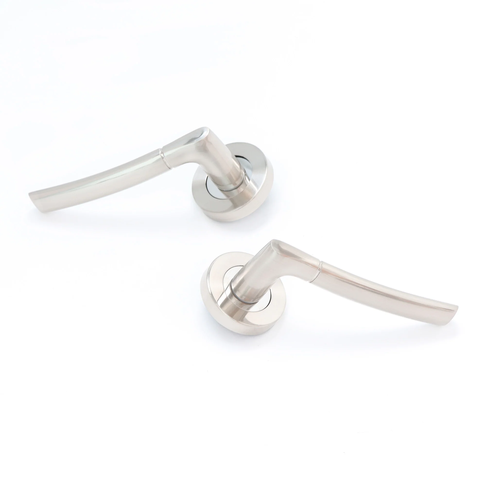Lifestyle Alcor Lever on Round Rose Handle Set - Polished Chrome (123564) - Image 3