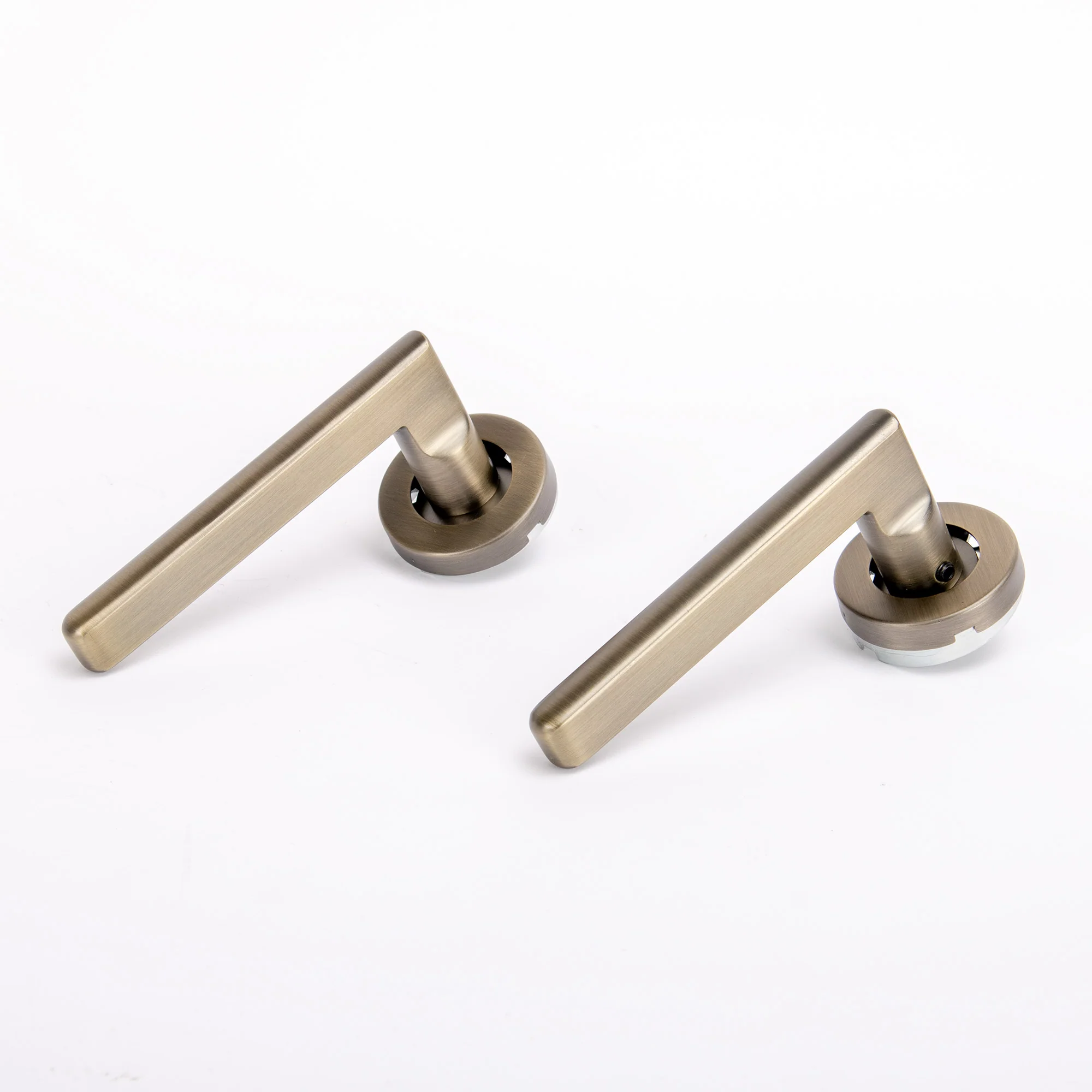 Superior Luna Lever on Round Rose Handle Set - Antique Brass (123473) - Image 2