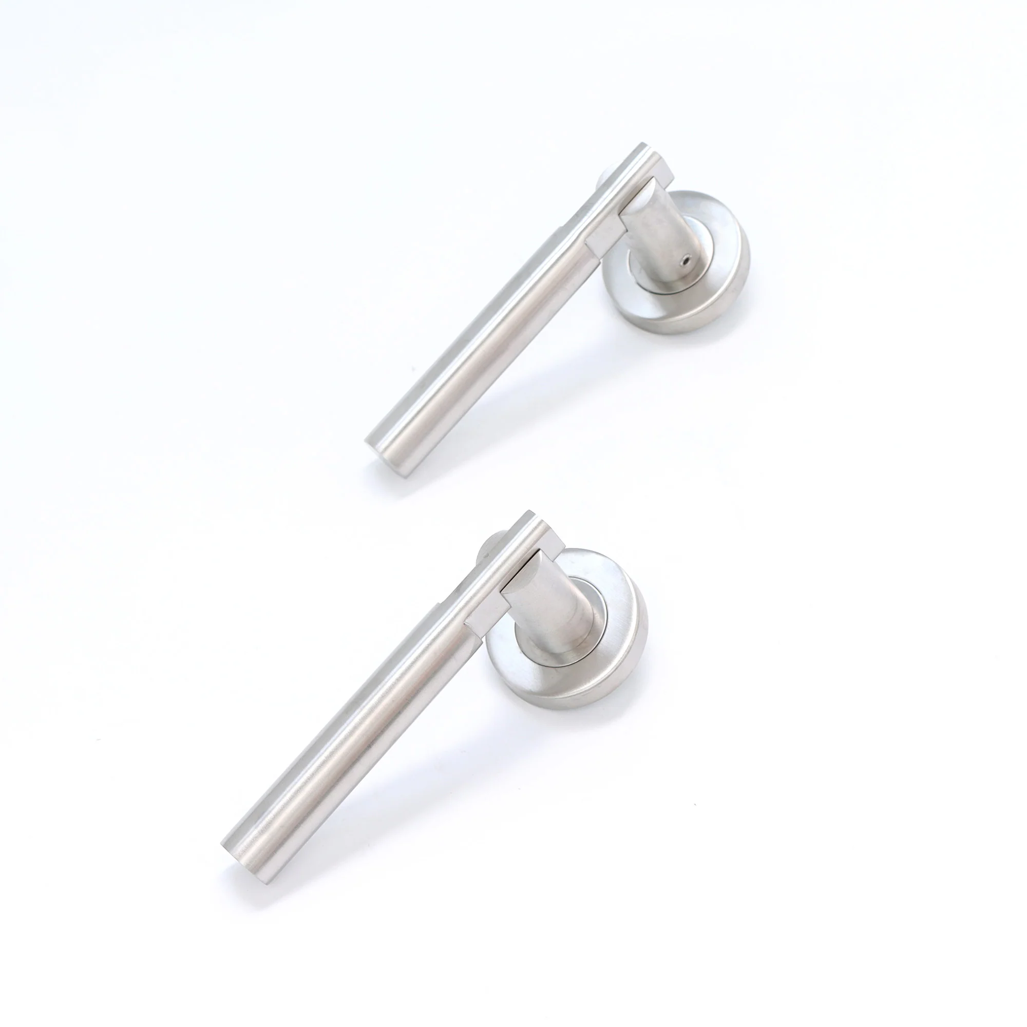 Superior Titan Lever on Round Rose CE13 Fire Door Handle Set - Satin Stainless Steel (123537)