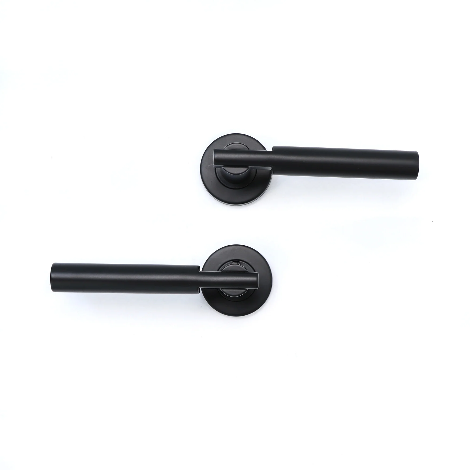 Superior Titan Lever on Round Rose Handle Set - Matt Black (123481) - Image 7