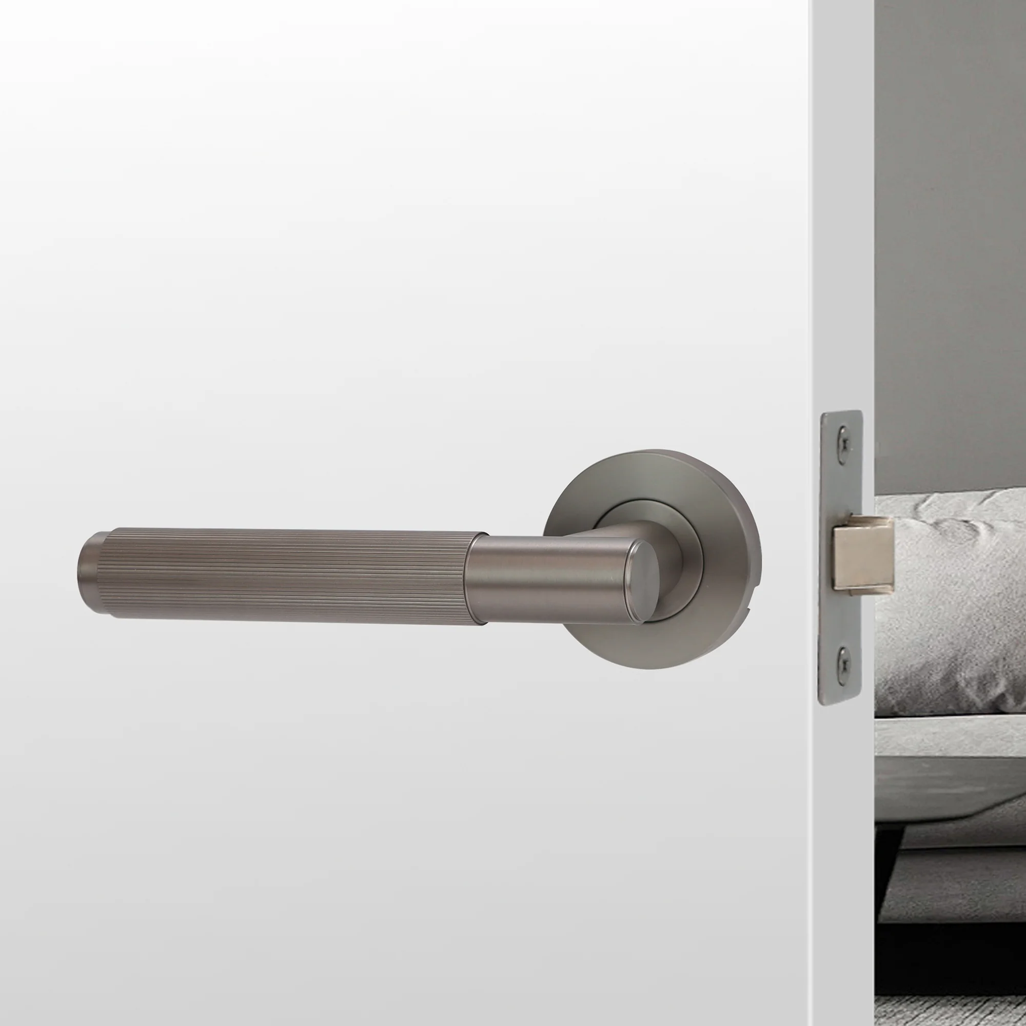 Fluted Lever on Round Rose Door Handle Set - Gun Metal (123385) - Image 2