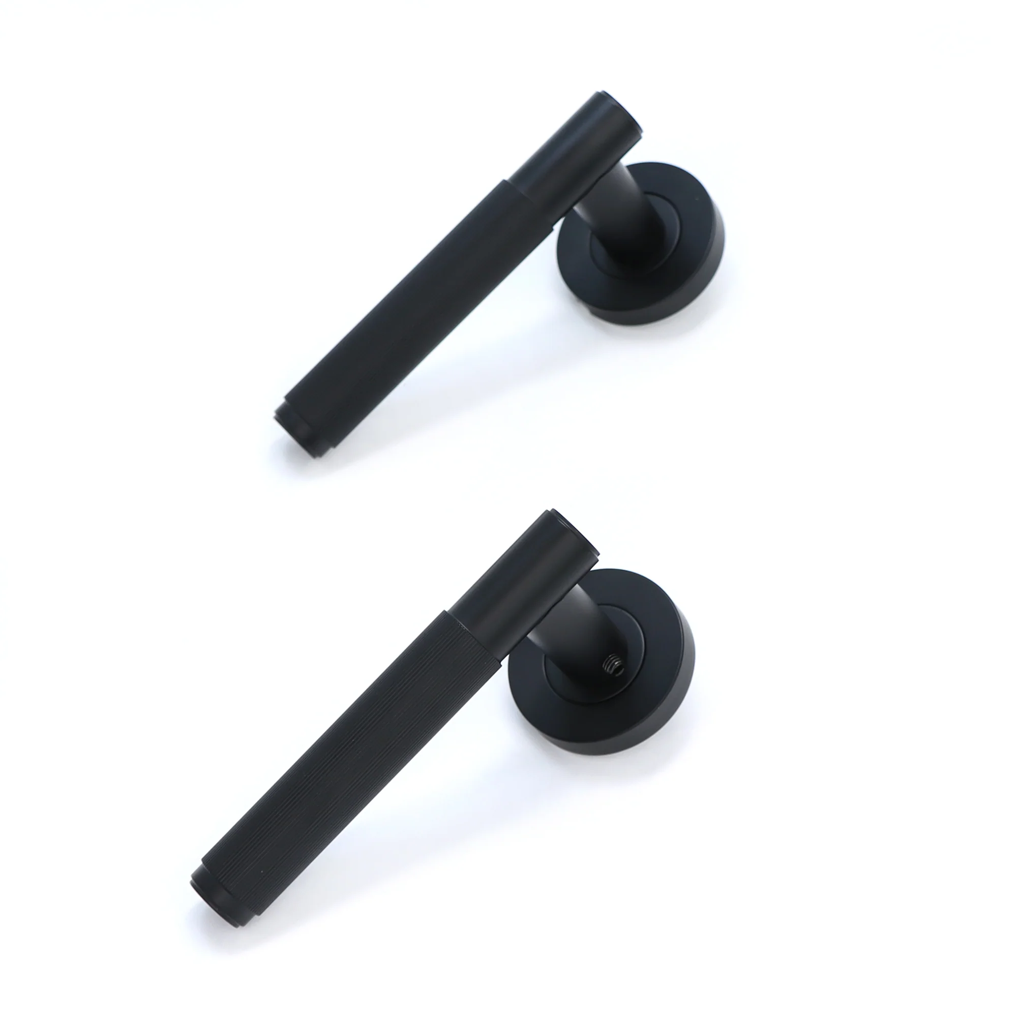 Fluted Lever on Round Rose Door Handle Set - Matt Black (123383) - Image 5