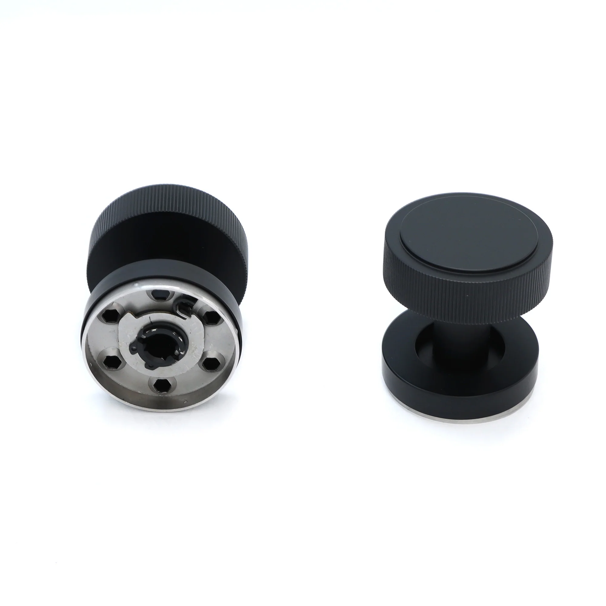 Fluted Round Rose Door Knob Set - Matt Black (123403) - Image 3