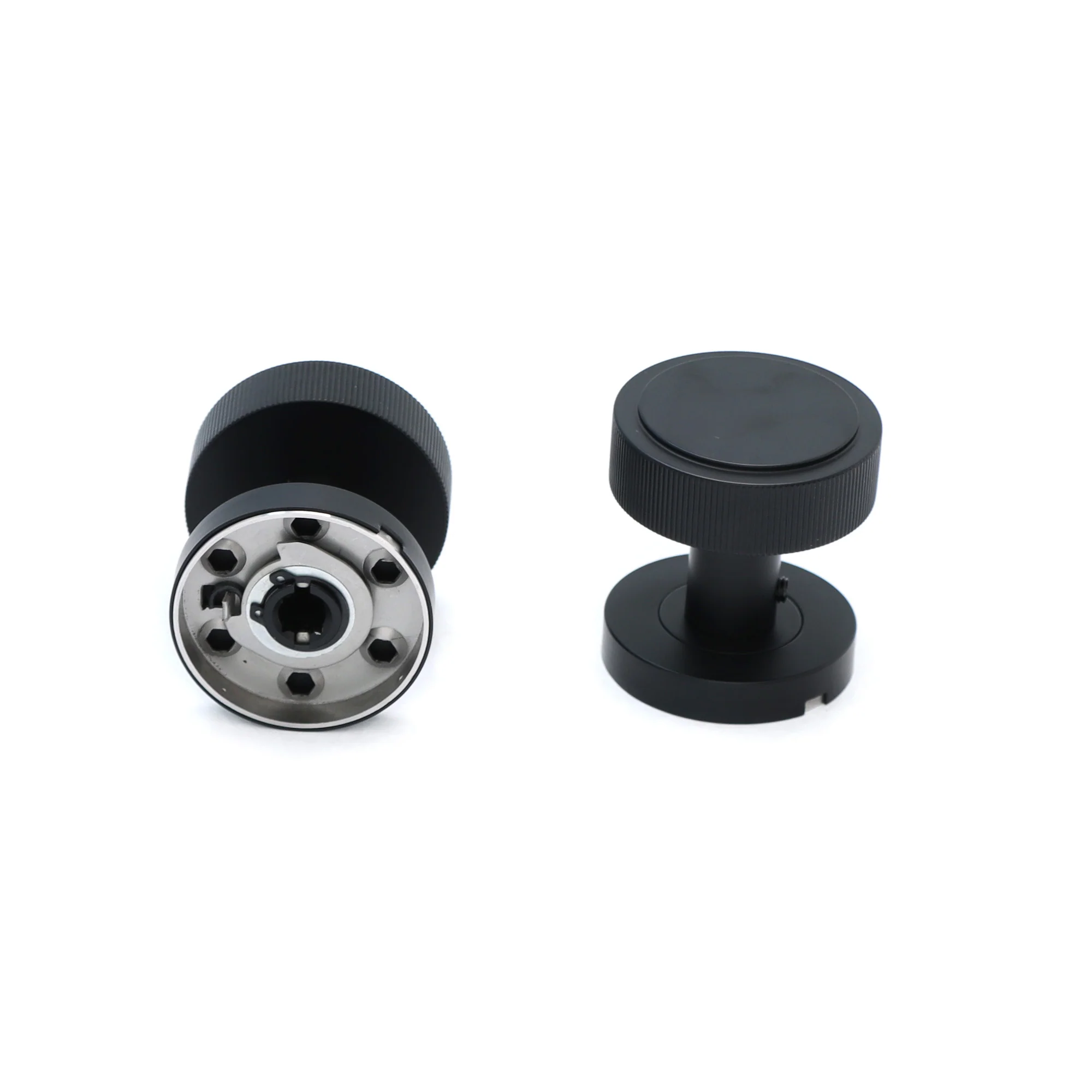 Fluted Round Rose Door Knob Set - Matt Black (123403) - Image 5