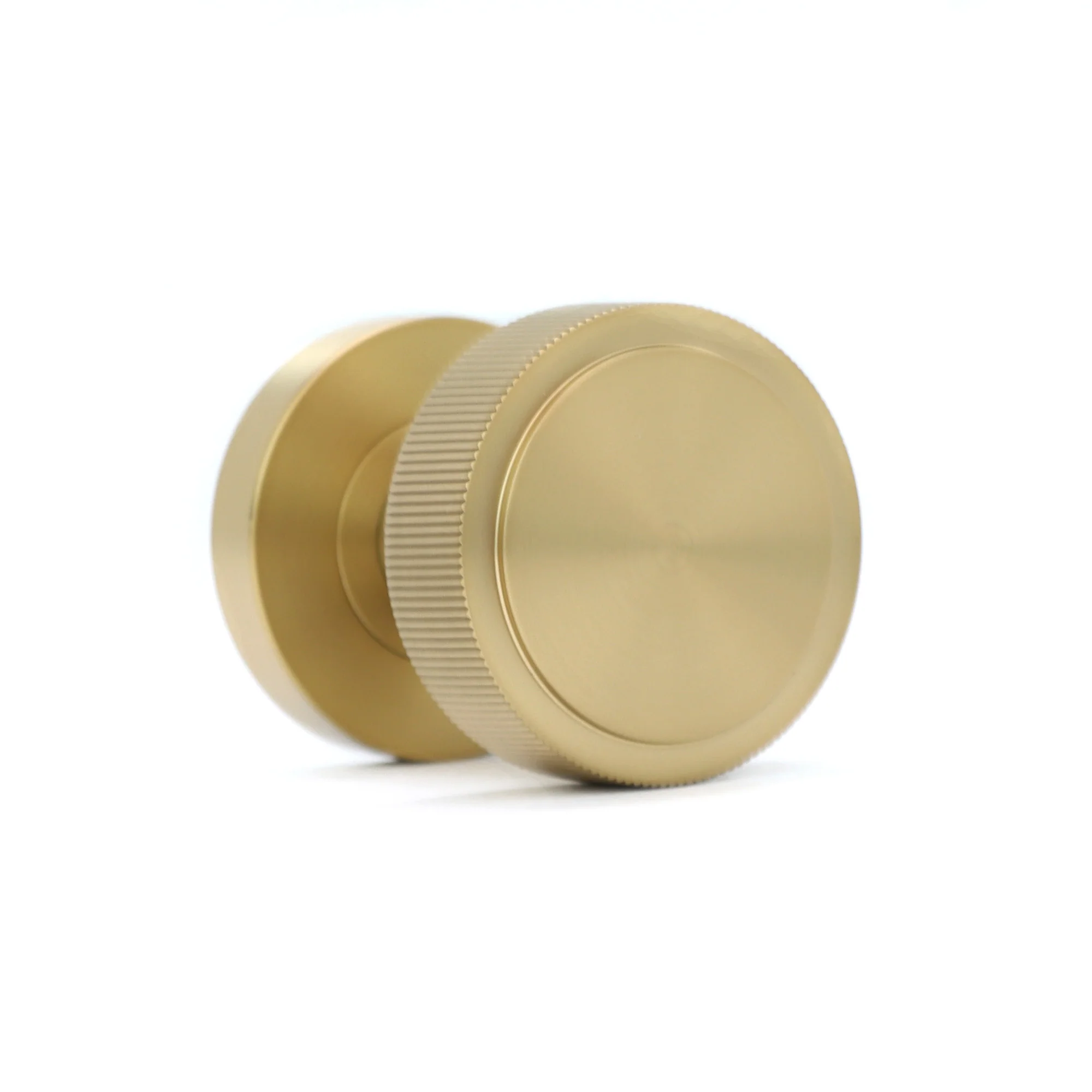 Fluted Round Rose Door Knob Set - Satin Gold (123402) - Image 2