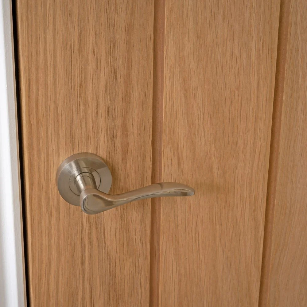 Internal Oak Unfinished Farley Angled Under-Stair Cupboard Door (107971) - Image 3